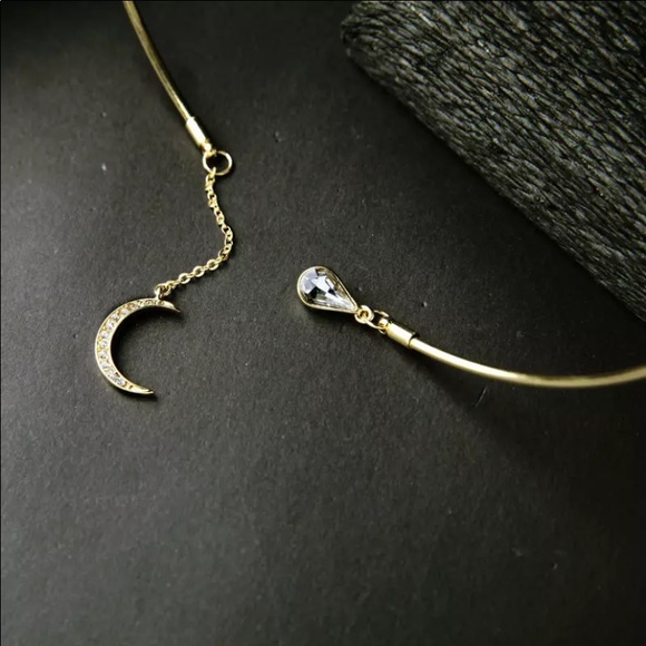 Moon Necklace - Picture 5 of 5